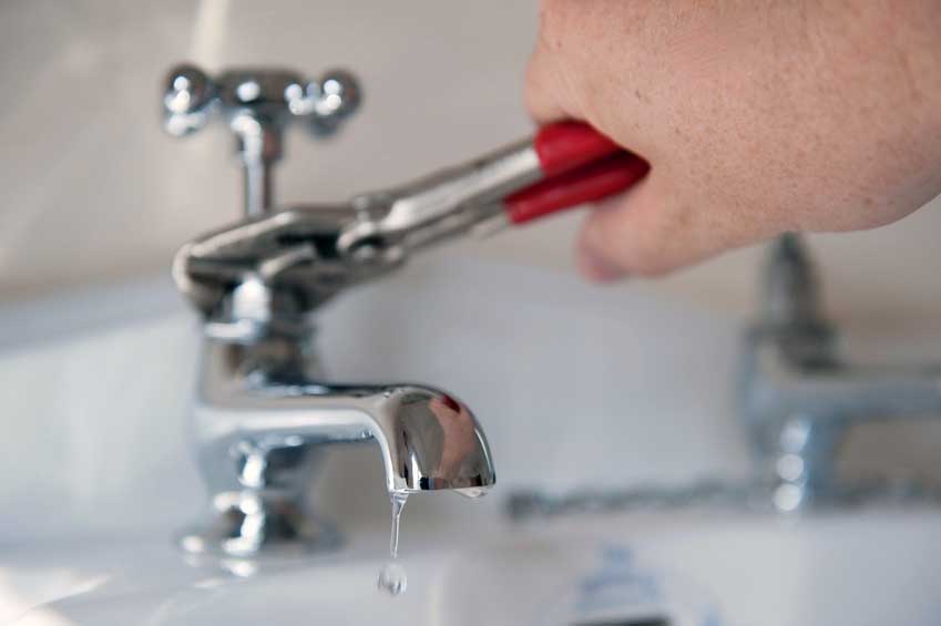 Plumber vs Leaking Faucet